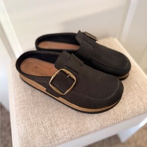 White Mountain Black Slip-On Flats with Gold Accent